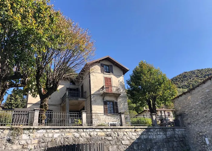 Il Maiale Bianco Bed & Breakfast 3*