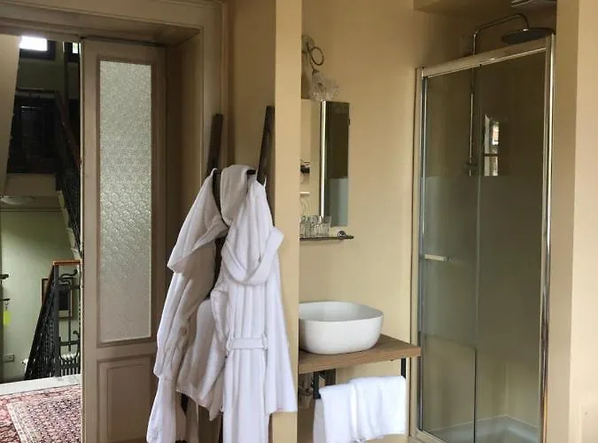 Il Maiale Bianco Bed & Breakfast San Fedele Intelvi